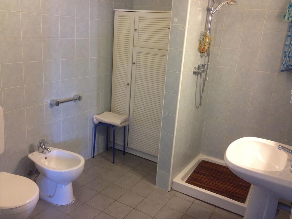 Casa Per Ferie Raggio Di Sole Bed & Breakfast Ceriale Cameră foto