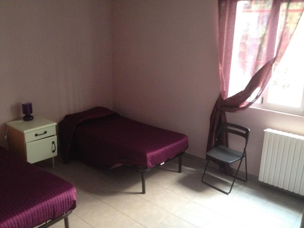 Casa Per Ferie Raggio Di Sole Bed & Breakfast Ceriale Cameră foto