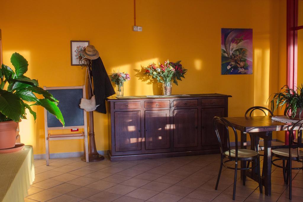 Casa Per Ferie Raggio Di Sole Bed & Breakfast Ceriale Exterior foto