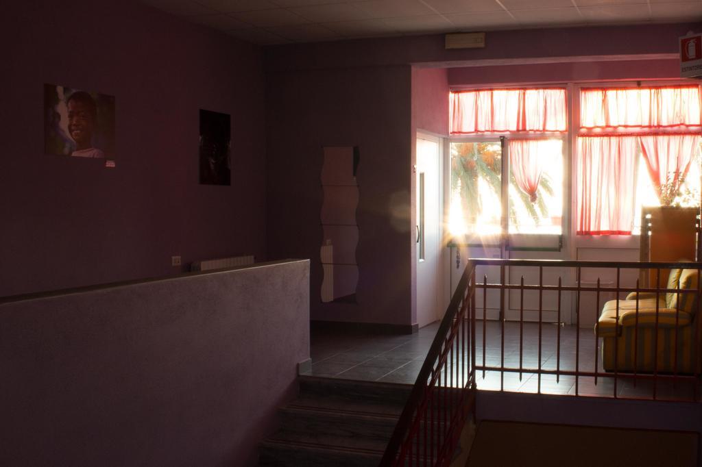 Casa Per Ferie Raggio Di Sole Bed & Breakfast Ceriale Exterior foto